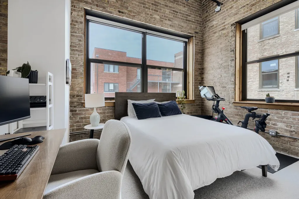 2511 West Moffat Street Chicago IL 60647