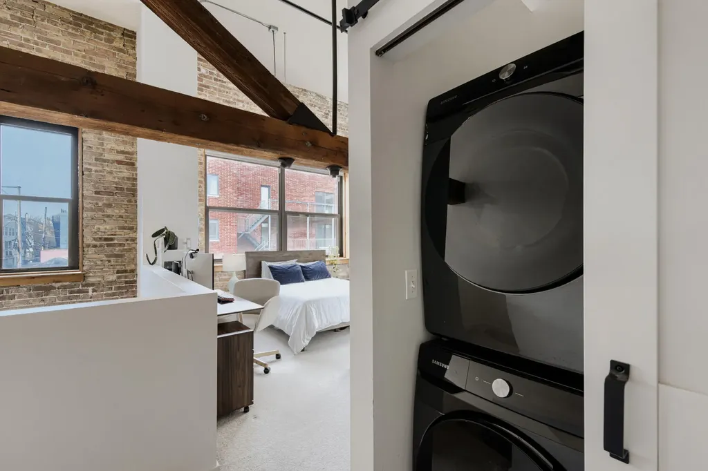 2511 West Moffat Street Chicago IL 60647