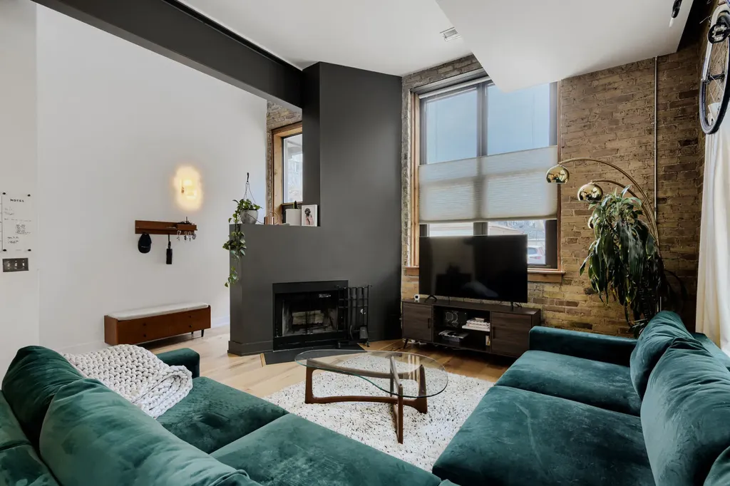 2511 West Moffat Street Chicago IL 60647