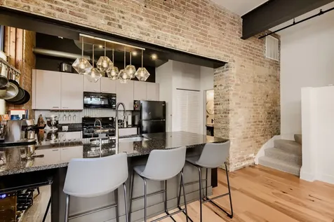 2511 West Moffat Street Chicago IL 60647