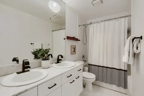 2511 West Moffat Street Chicago IL 60647