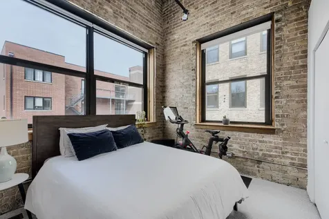 2511 West Moffat Street Chicago IL 60647
