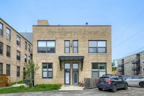 2511 West Moffat Street Chicago IL 60647