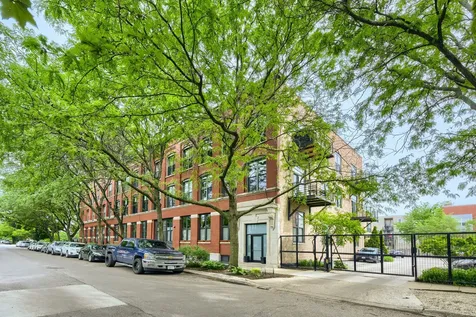 2511 West Moffat Street Chicago IL 60647