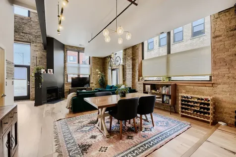 2511 West Moffat Street Chicago IL 60647