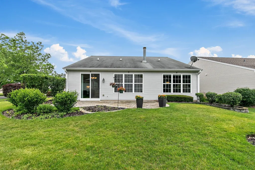 12547 Carmel Court Huntley IL 60142