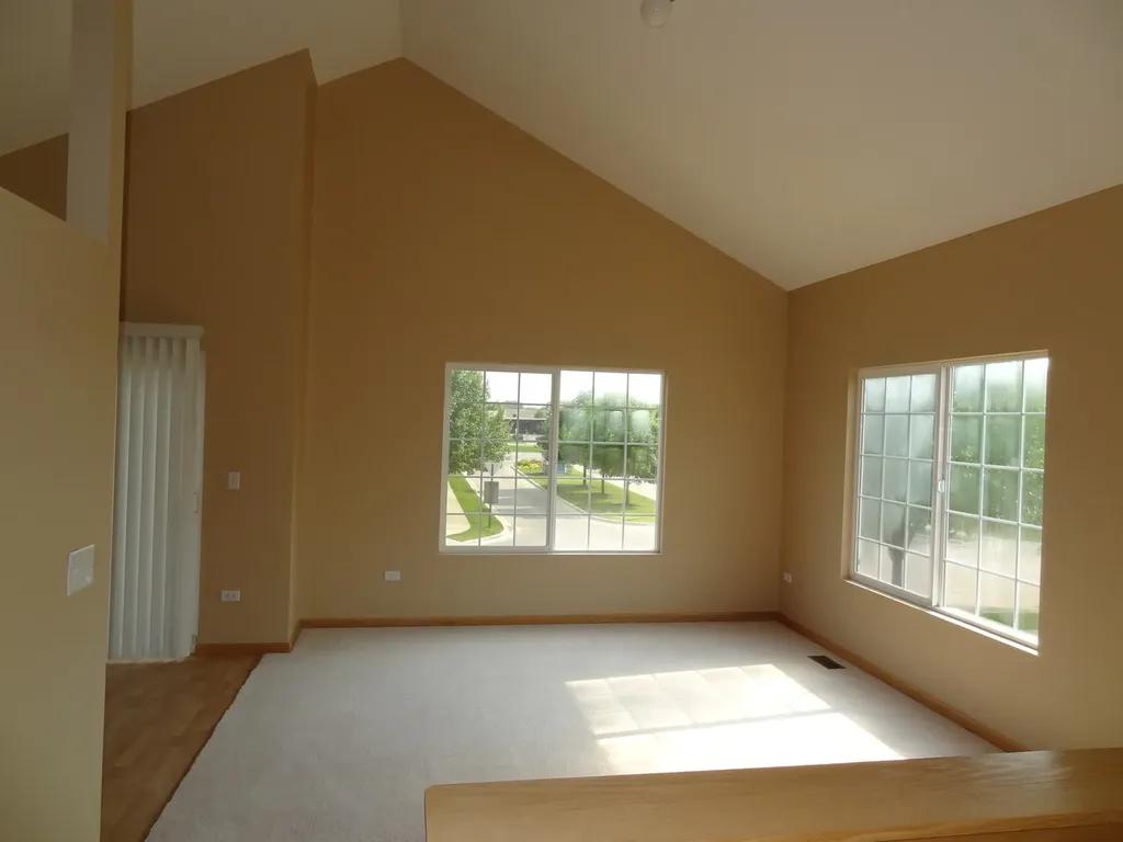 131 Enclave Circle Bolingbrook IL 60440