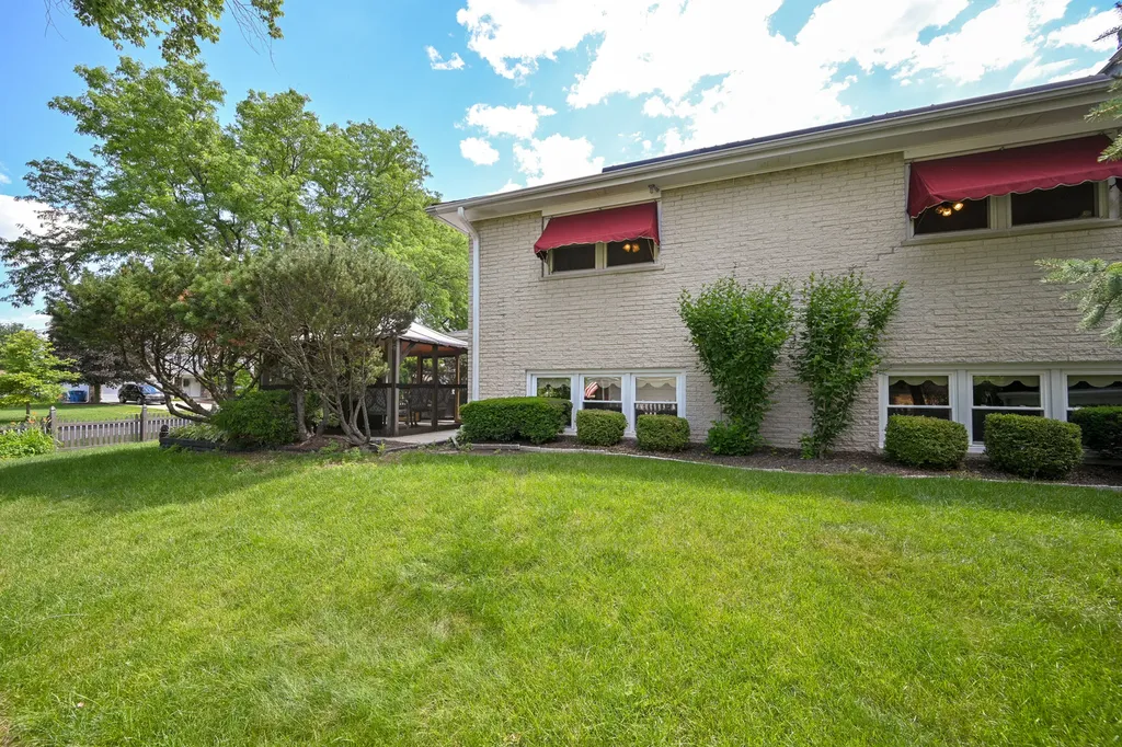 7100 Terrace Drive Downers Grove IL 60516