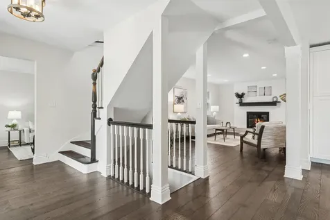 1653 North Douglas Avenue Arlington Heights IL 60004