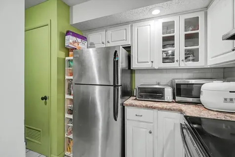33 Colony West Drive Champaign IL 61820
