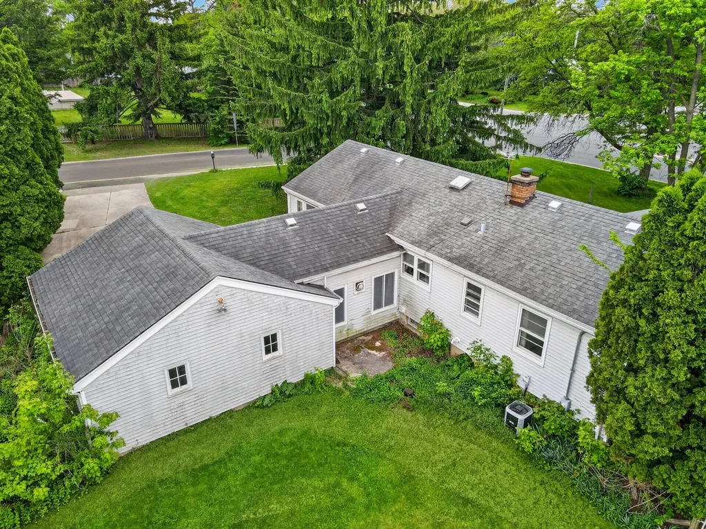5625 Lincoln Avenue Lisle IL 60532