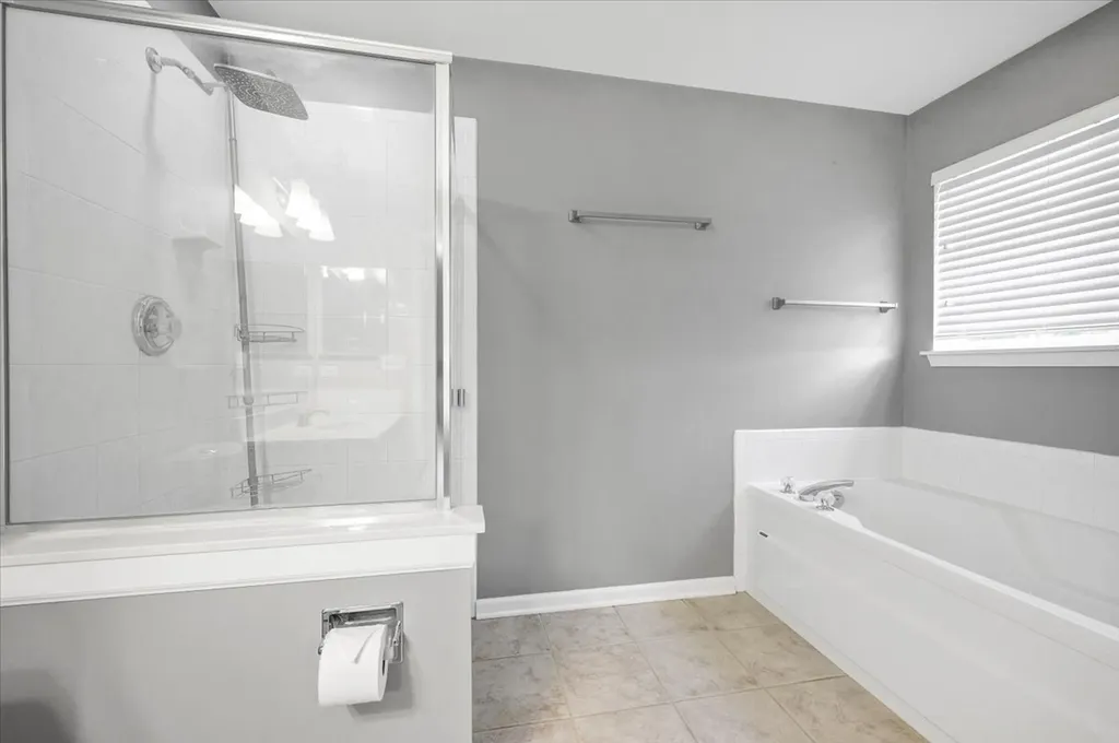 7 Appletree Court Lake In The Hills IL 60156
