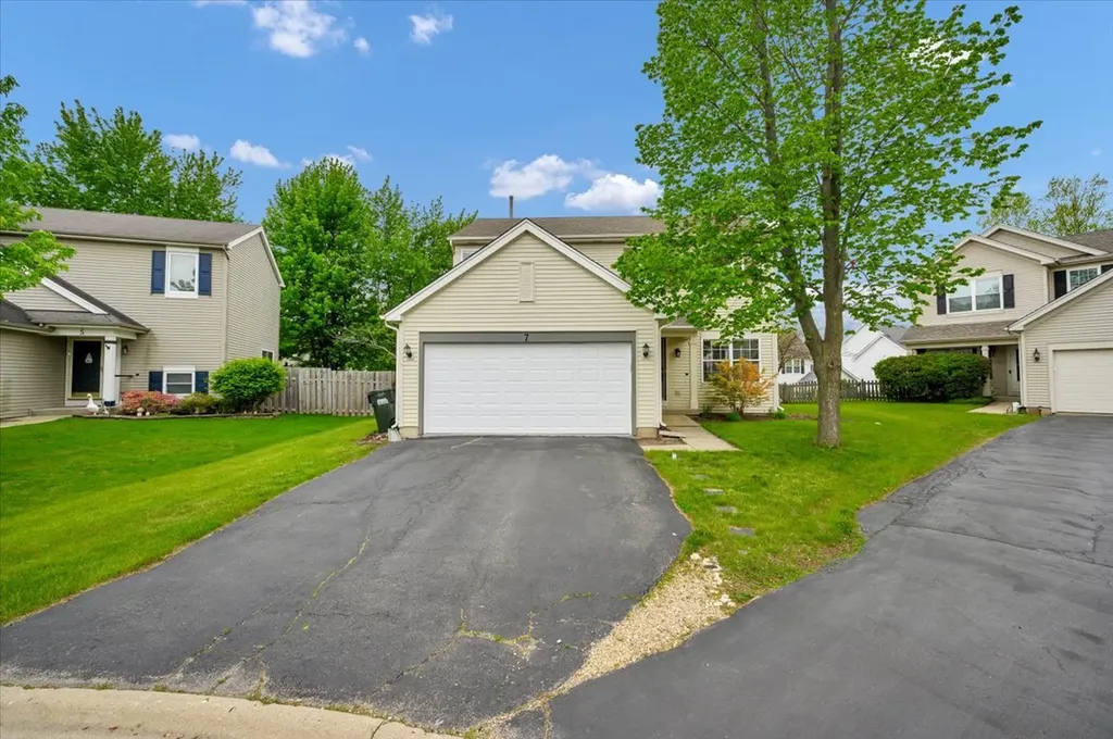7 Appletree Court Lake In The Hills IL 60156