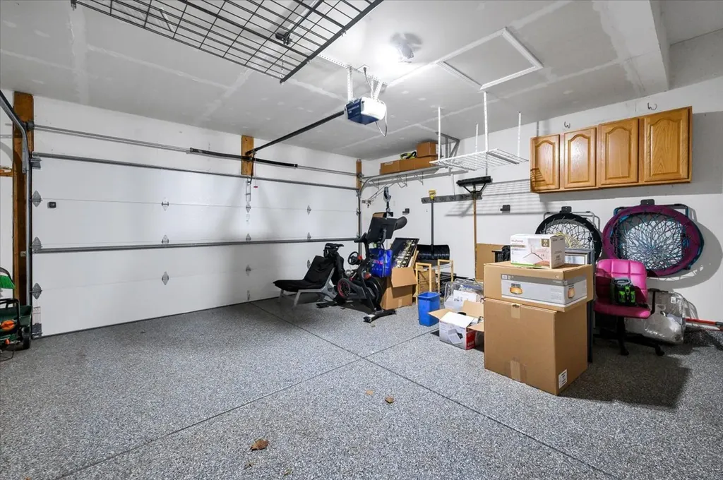 7 Appletree Court Lake In The Hills IL 60156