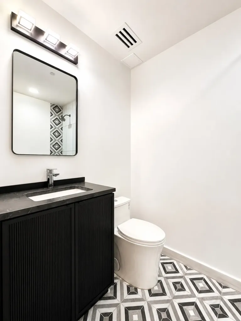 415 East North Water Street Chicago IL 60611