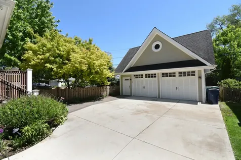 534 North Marion Street Oak Park IL 60302
