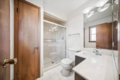 2316 185TH Place Lansing IL 60438
