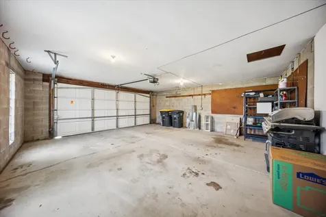 2316 185TH Place Lansing IL 60438