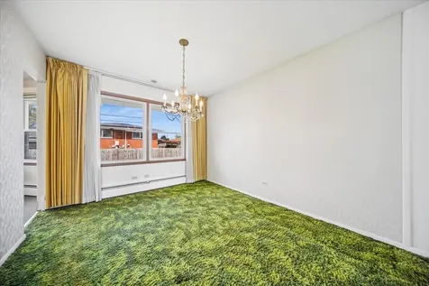 2316 185TH Place Lansing IL 60438
