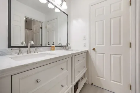 650 Butterfield Drive Algonquin IL 60102