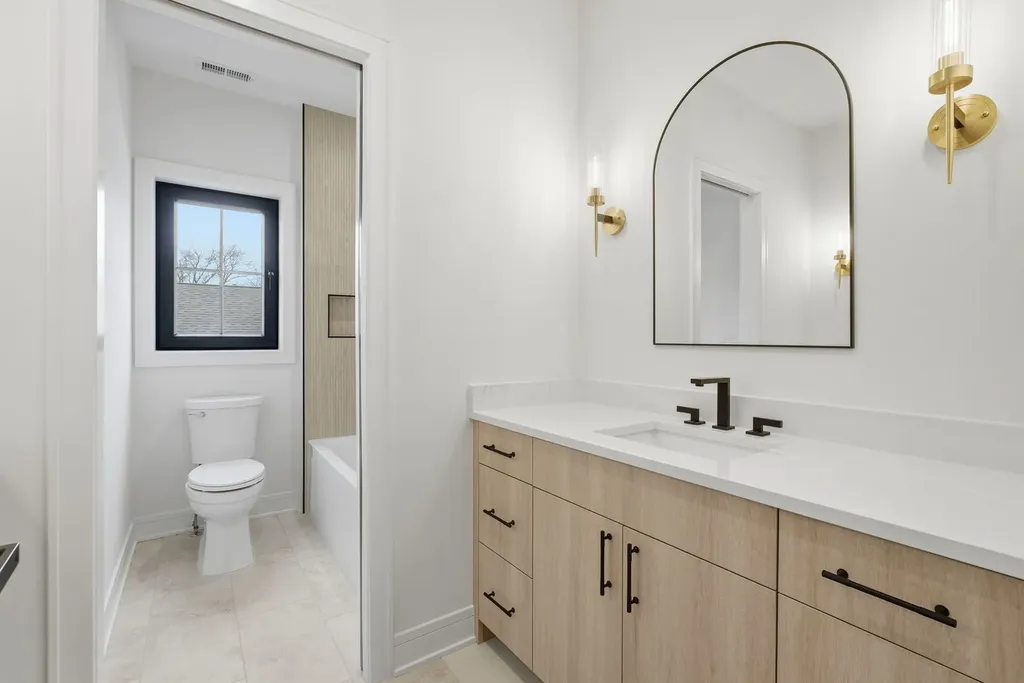 1100 Lois Avenue Park Ridge IL 60068