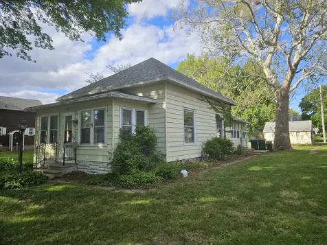 407 4TH Avenue Rock Falls IL 61071