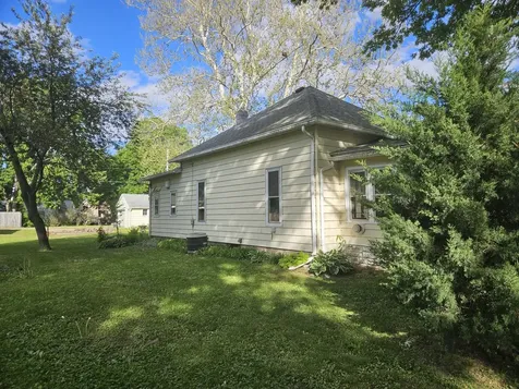 407 4TH Avenue Rock Falls IL 61071