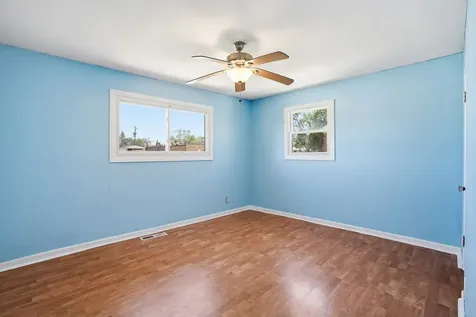 17044 Burnham Avenue Lansing IL 60438
