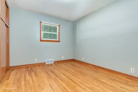 425 Douglas Street Oswego IL 60543