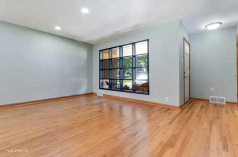 425 Douglas Street Oswego IL 60543