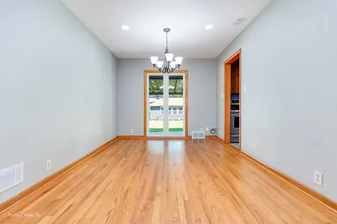 425 Douglas Street Oswego IL 60543