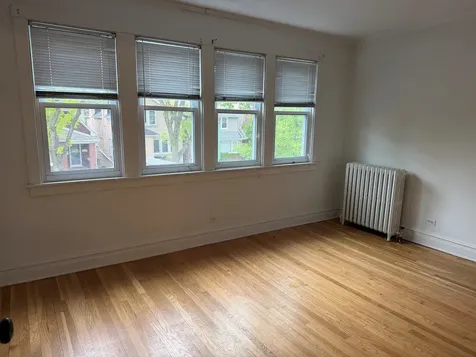 5828 West Berenice Avenue Chicago IL 60634