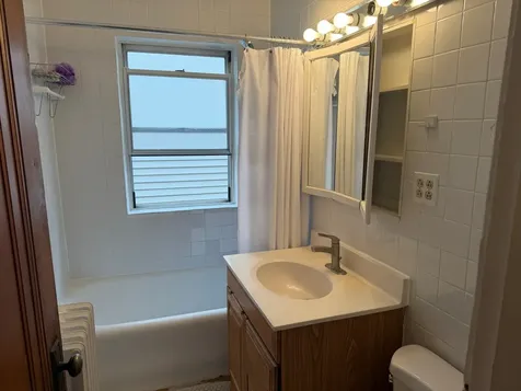 5828 West Berenice Avenue Chicago IL 60634