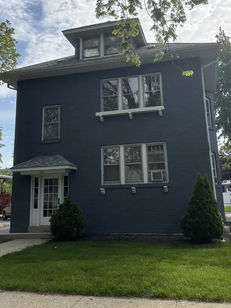 115 Myrtle Avenue Elmhurst IL 60126