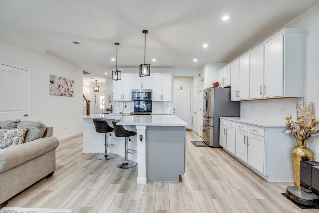 2310 Ryegrass Lane Bolingbrook IL 60490