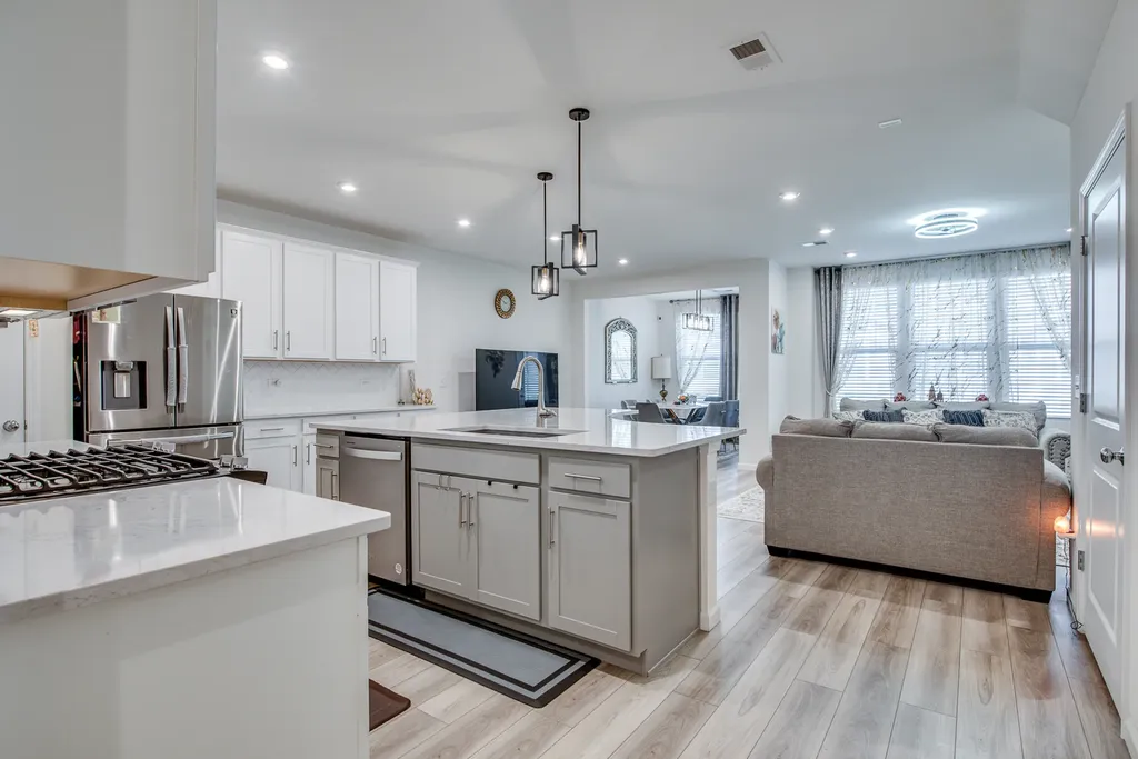 2310 Ryegrass Lane Bolingbrook IL 60490