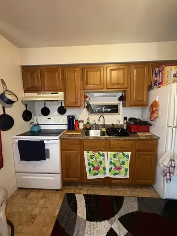 221 South Small Avenue Kankakee IL 60901
