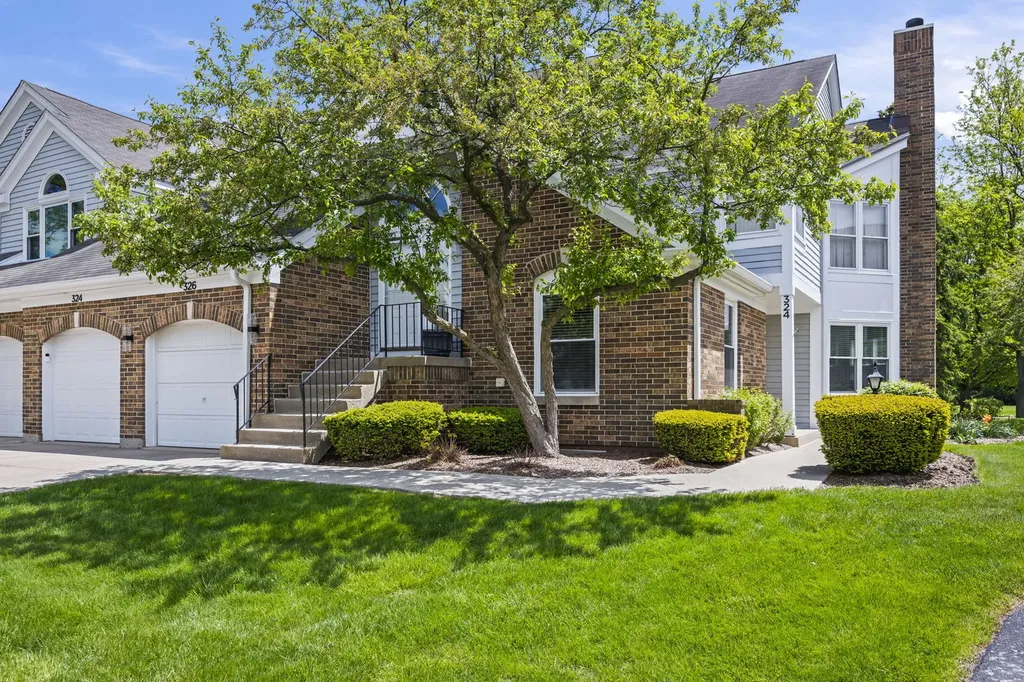 324 Satinwood Court N Buffalo Grove IL 60089