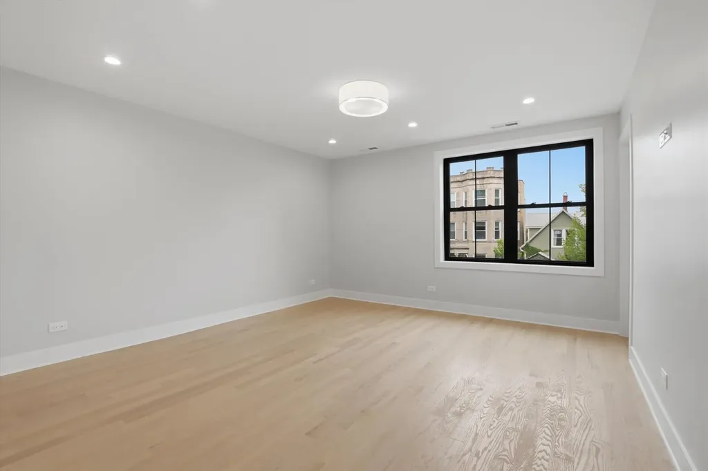 3323 West Belden Avenue Chicago IL 60647
