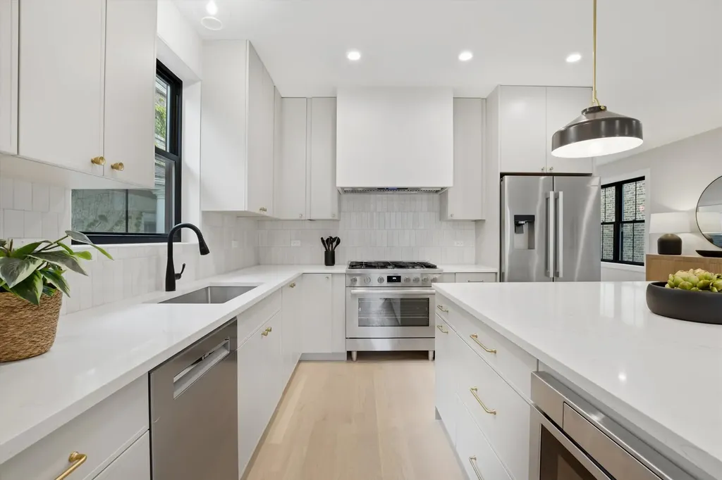 3323 West Belden Avenue Chicago IL 60647