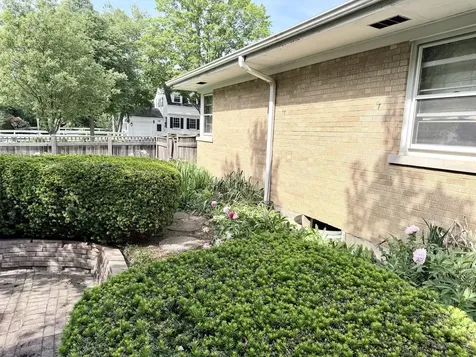 320 North Main Street Mount Prospect IL 60056