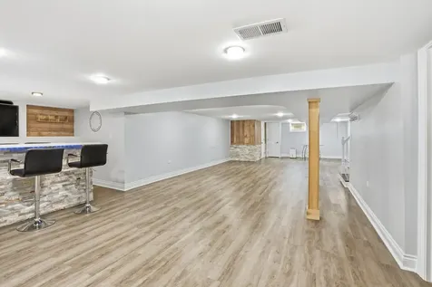 3235 186TH Street Lansing IL 60438