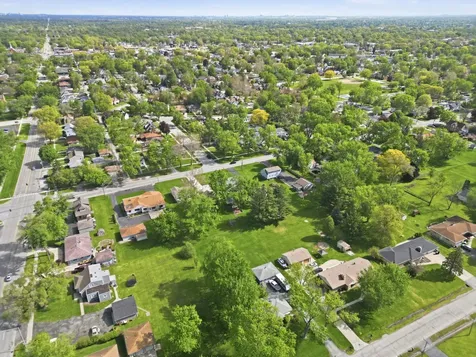 3235 186TH Street Lansing IL 60438
