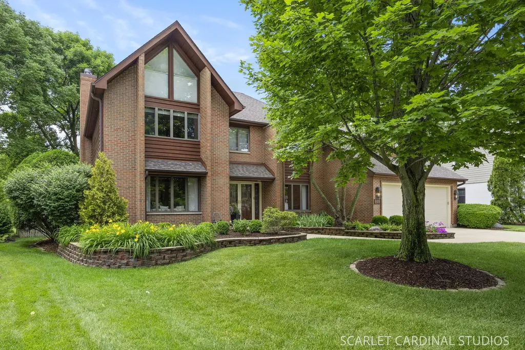 809 Glenmore Court Naperville IL 60540