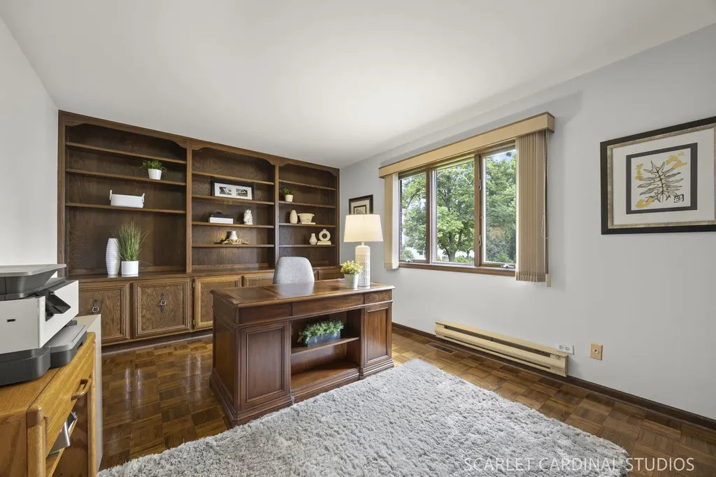 809 Glenmore Court Naperville IL 60540