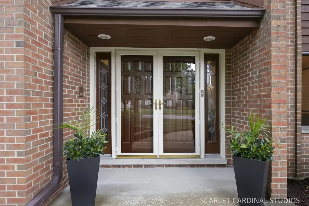 809 Glenmore Court Naperville IL 60540