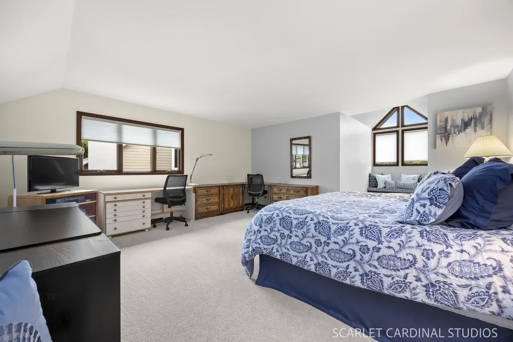 809 Glenmore Court Naperville IL 60540