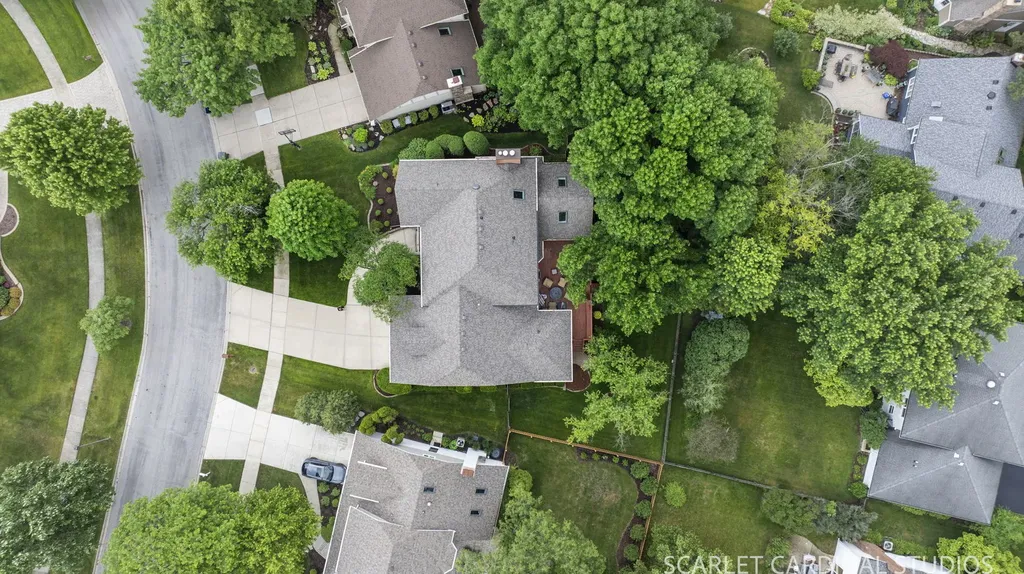 809 Glenmore Court Naperville IL 60540