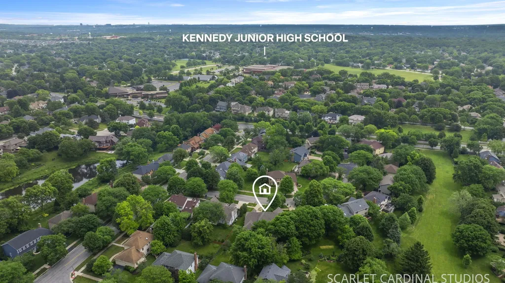 809 Glenmore Court Naperville IL 60540