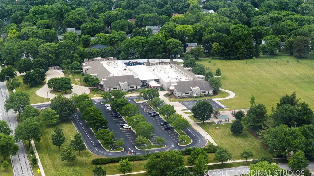 809 Glenmore Court Naperville IL 60540
